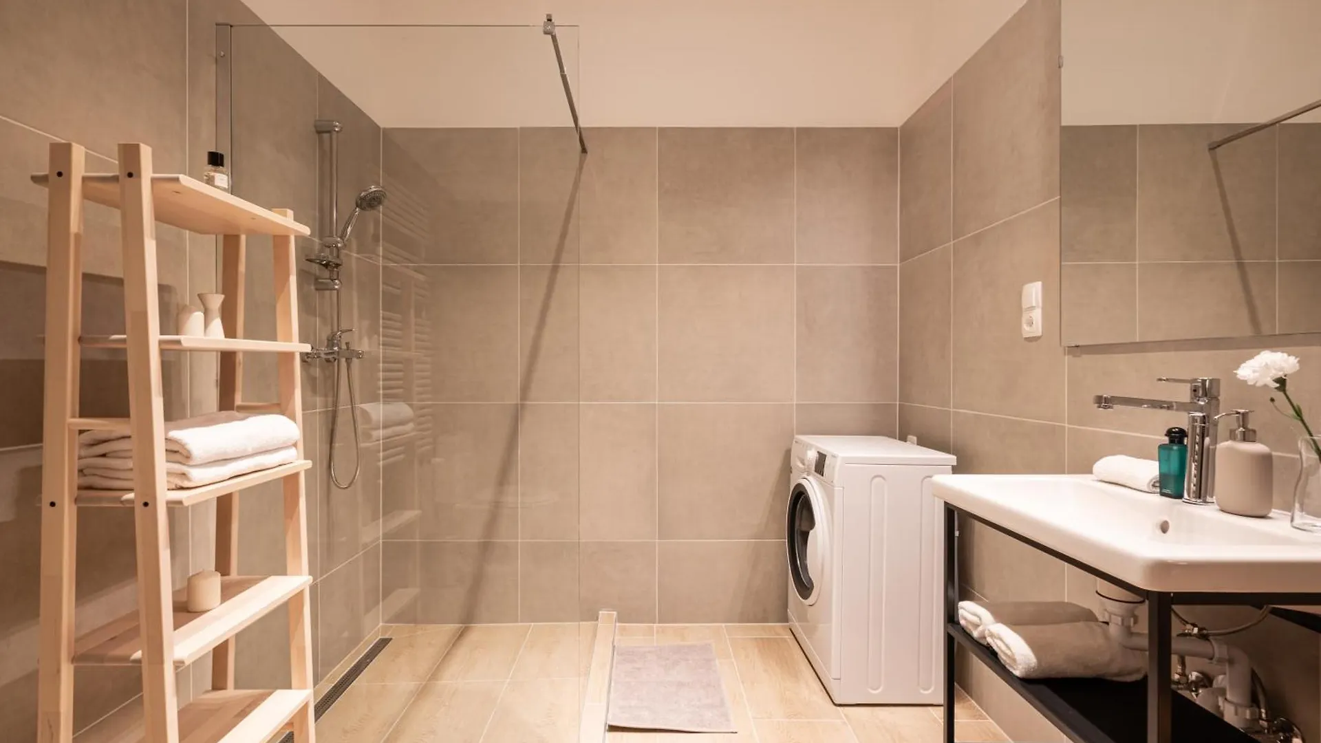Draco Suite With A/C Budapest 0*,  Ungern